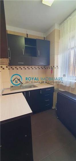 Royal Imobiliare-Inchiriere Garsoniera Zona Republicii