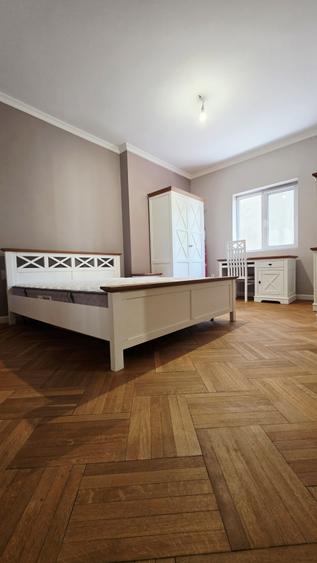 Vanzare 3 camere Universitate cu centrală proprie