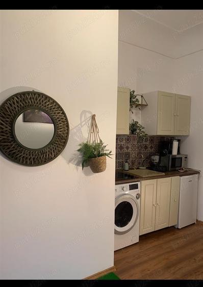 Apartament 1 camera Ultracentral etaj 1 cu centrala