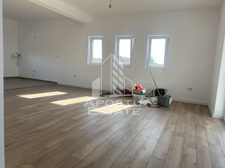 Casa individuala cu 4 camere, teren de 500mp, in Sacalaz