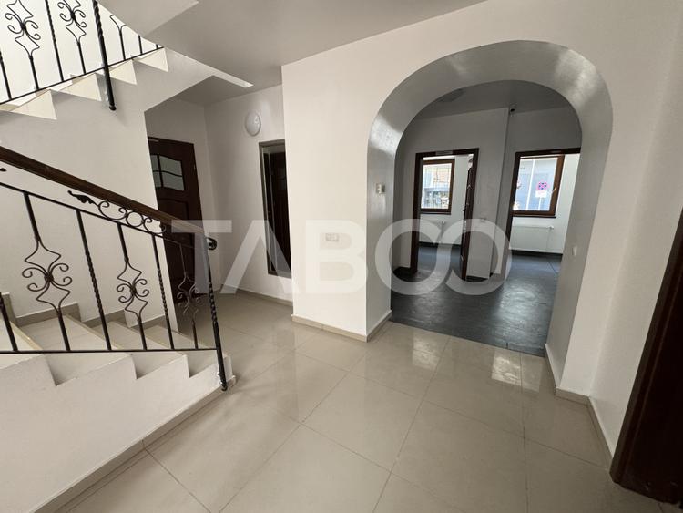 Casa individuala pretabila comercial / birouri 7 camere Central Sibiu