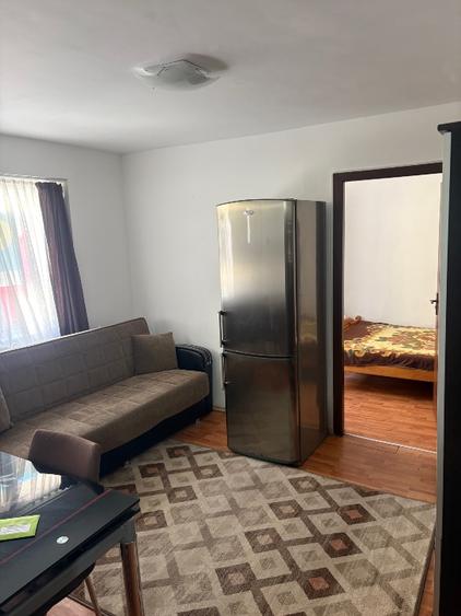Apartament 2 camere zona 9 Mai
