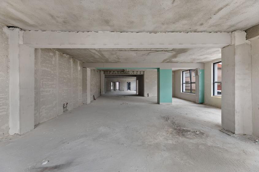 Spatiul Comercial Semifinisat, P+E de inchiriat Beliu Arad, Traffic