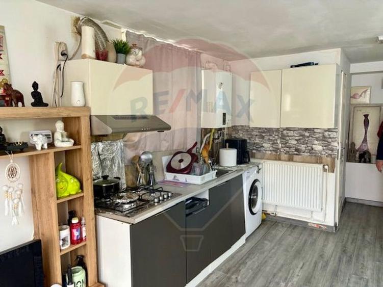 Apartament tip casa cu 4 camere de vânzare în zona Ultracentral