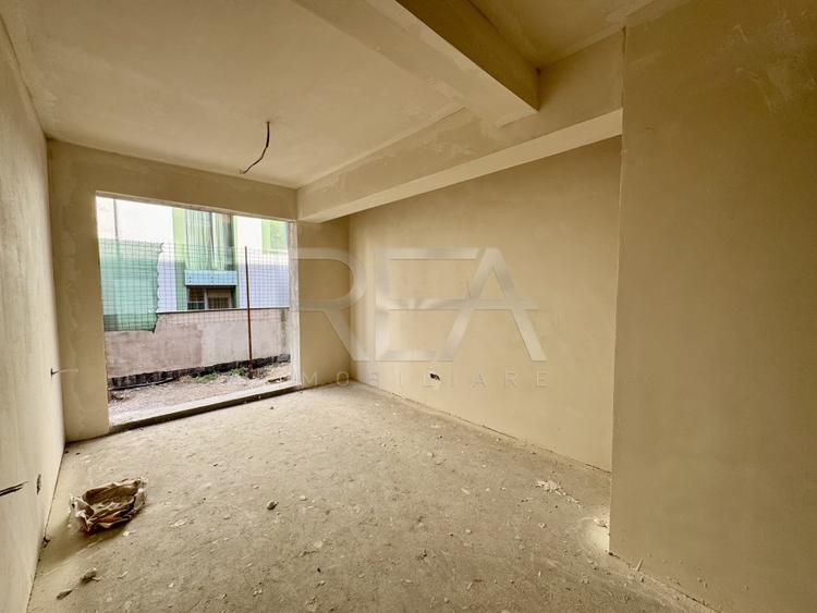 4 camere decomandat cu curte Ultracentral
