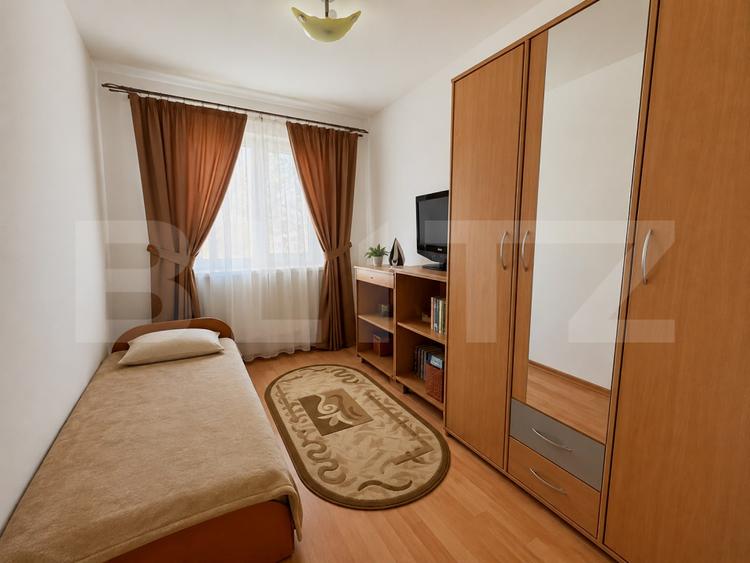 Apartament de vanzare, 3 camere, 52 mp, renovat - Hunedoara