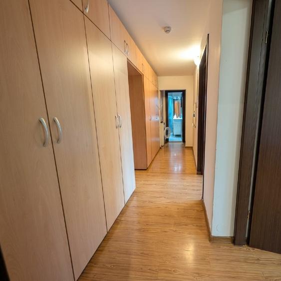 Proprietar 4 camere decomandat 92mp util in Steaua