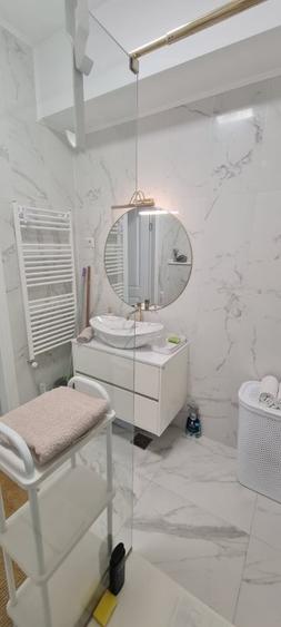 STATIUNEA  MAMAIA  -  2 CAMERE  PRIMUL  RAND  LA  MARE  MOBILAT  UTILAT  LUX