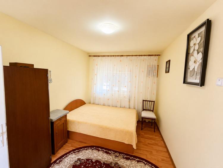 Casă 90 mp, teren de 2.174 mp, zona Coșoveni