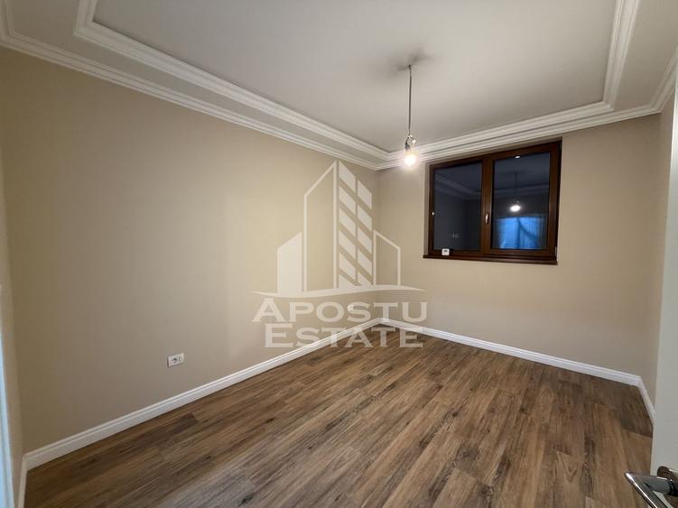 Duplex cu 4 camere de vanzare, P+ E ,127Mp, in Sacalaz