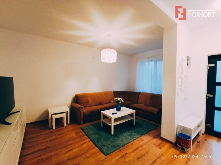 Casa tip triplex cu priveliste de vis in Giroc - V7245