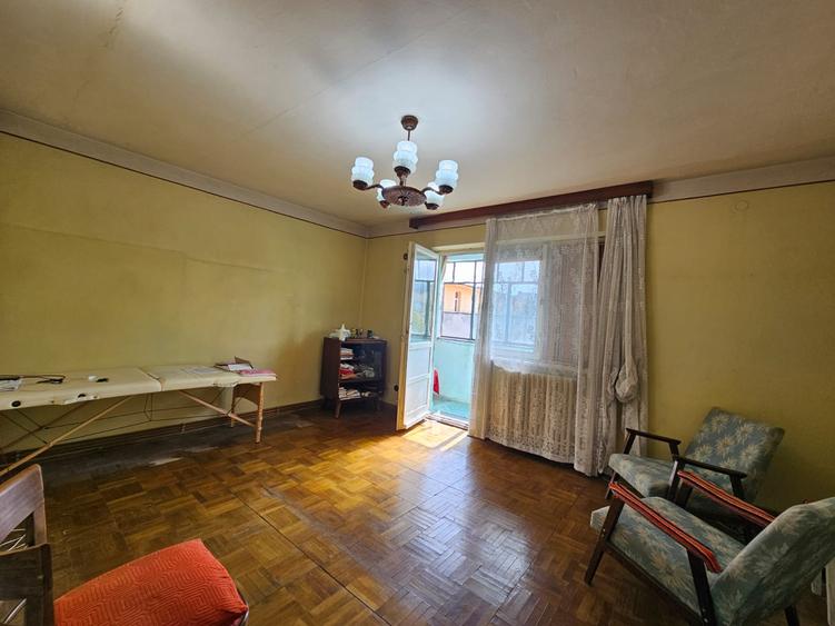 Apartament 2 camere cu garaj, Arad