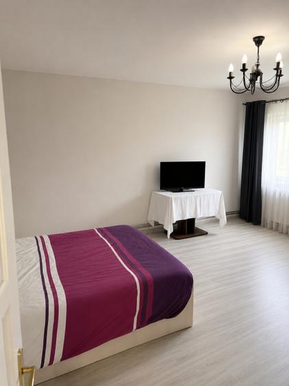 Apartament 3 camere, decomandat, 76 mp, zona 1 Mai
