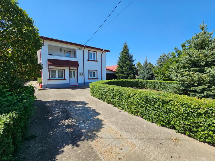 Vilă 6 camere | Ciolpani – Str. Mănăstirii | 215 mp | Teren 2.000 mp | Piscină