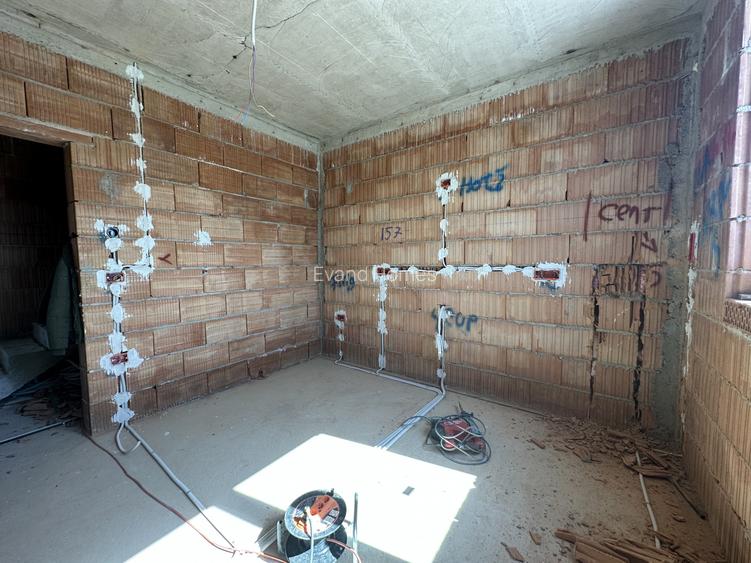 Duplex nou - 110 mp utili - Curte 370 mp - Mcity - 8