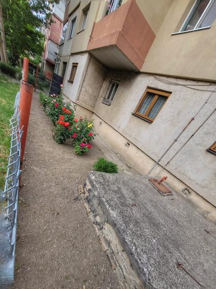 Oltenita-Jud. Calarasi-Apartament 3 camere decomandat
