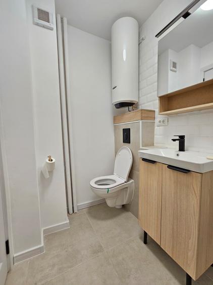 Aparatorii Patriei 2 Camere Bloc 1972 Reabilitat Renovat 7 Min Metrou