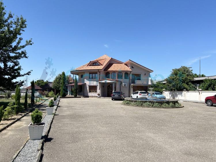 Vila spatioasa de vanzare in EXCLUSIVITATE in Oradea, Bihor