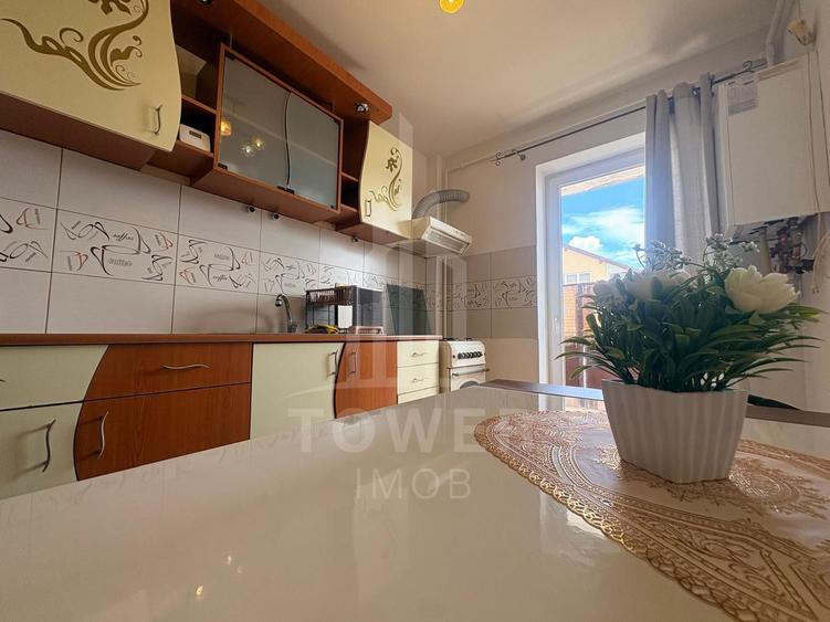 Apartament 3 camere de închiriat - Strada Frunzei