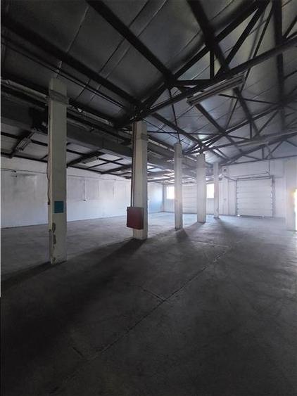 Hala industriala, cu acces din centura