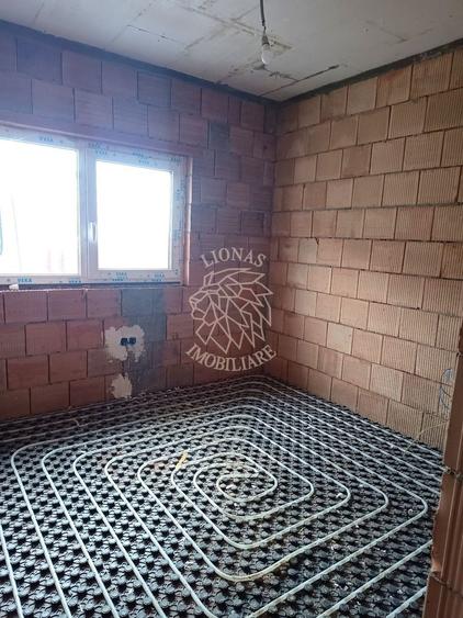 Casa finisata la cheie-4 camere-teren 480 mp- Dealul Jelnei