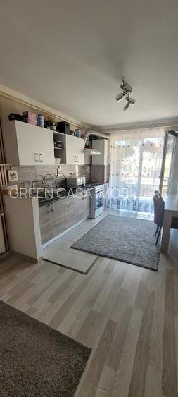 Apartament de vanzare 2 camere 34mp plus balcon 6 mp zona Florilor - 2