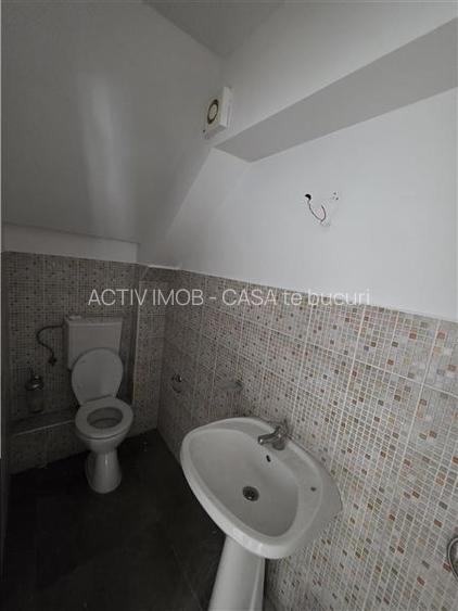 Vila cu piscina - Pipera - 5 camere - 3 bai - 218mp - 900mp teren