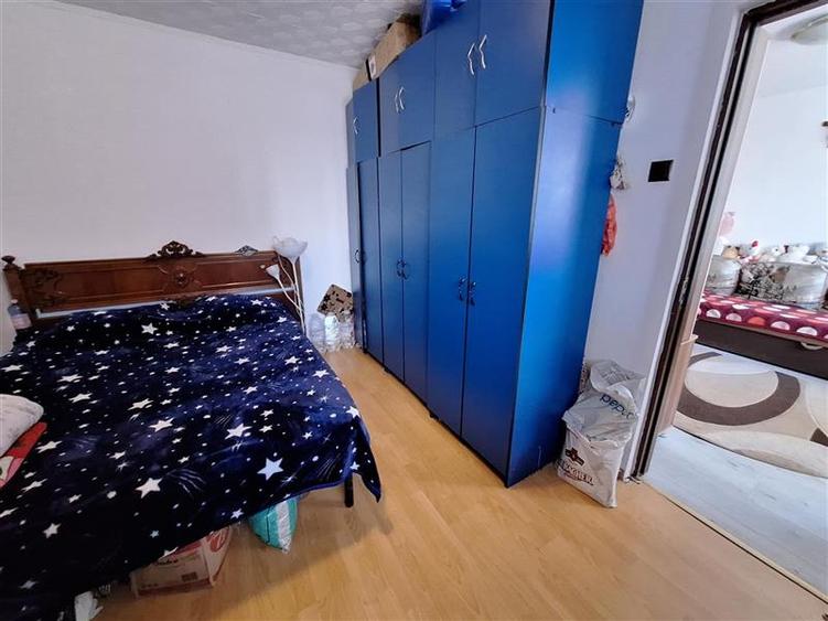 Apartament 2 camere demidecomandat , zona Milcov