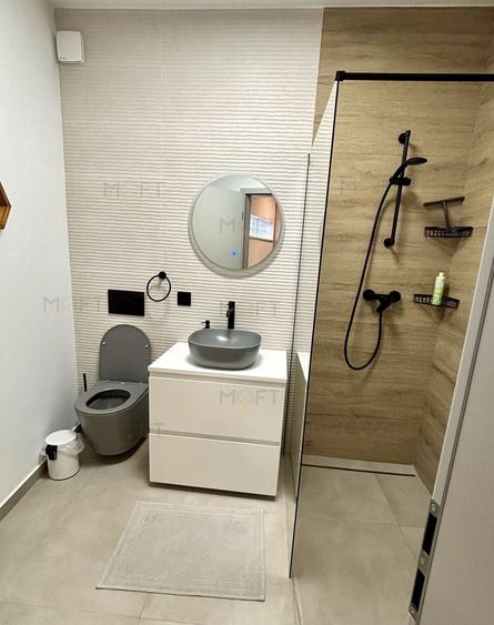 Apartament 3 camere Piata Romana Bloc Nou loc de parcare