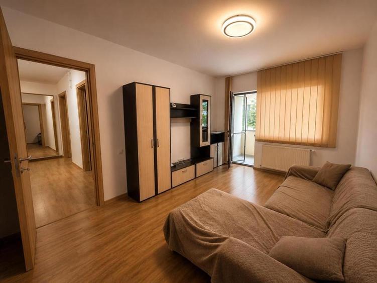 115000 euro - 2camere-55mp- decomandata-centrala proprie-metrou