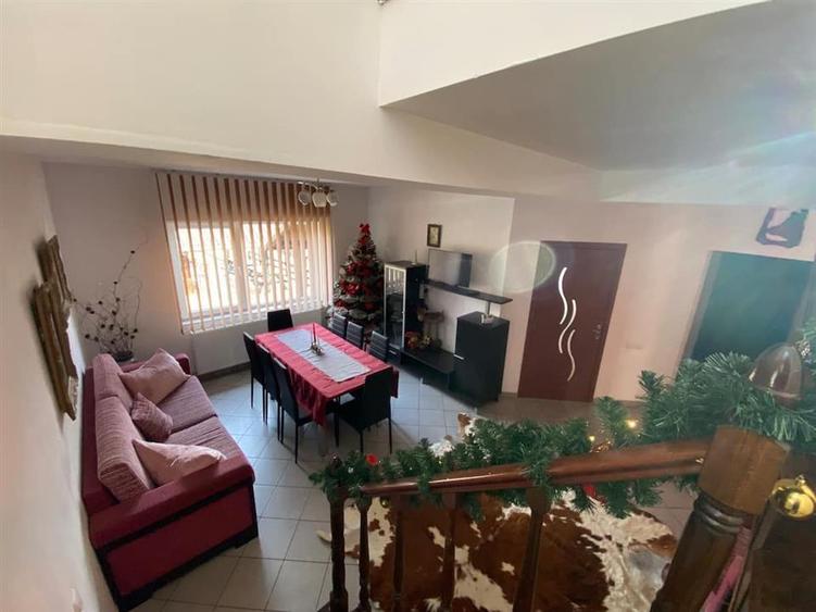 2 Vile/ Cabane situate in Gura Humorului, C-5270