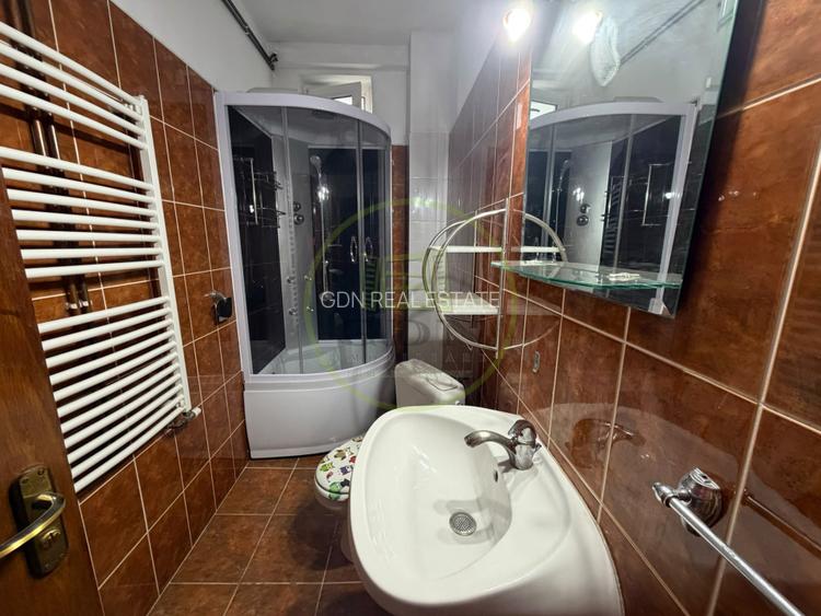 Apartament 4 camere de închiriat – Strada De Mijloc, Centrul Istoric - 8
