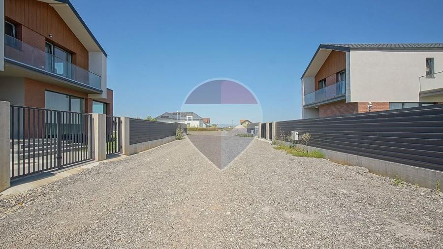 Comision 0%! Casă 3 camere | Mobilată | Curte | Maurer Village