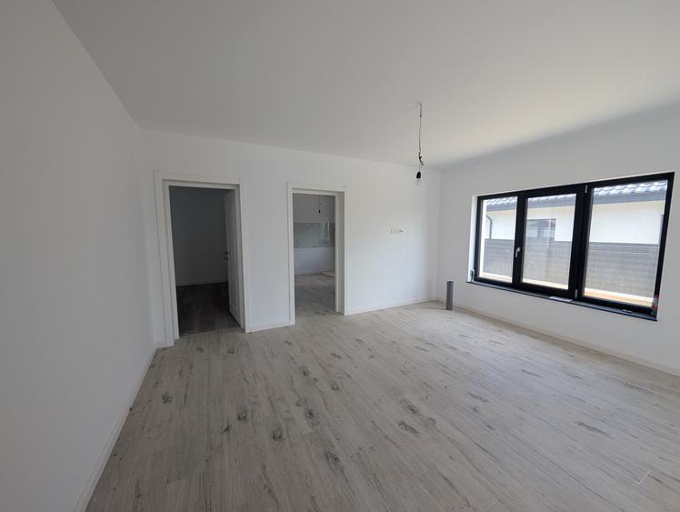 Casa premium! Hemeiusi 3 dormitoare,3 bai , terasa beci