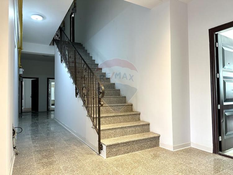 Apartament cu 2 camere Comisia Centrala