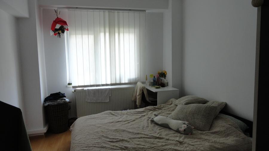 Apartament cu 3 camere, amenajat cu 3 dormitoare, zona centrala