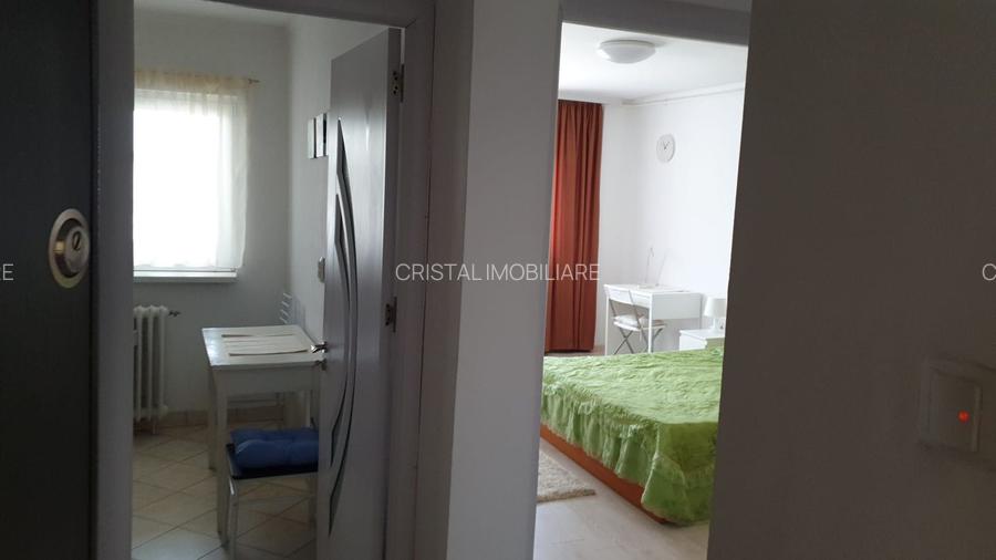 🏢 De închiriat: Garsonieră deosebită în Zona Tineretului - 3