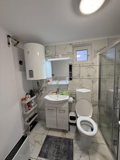Casa demolabila și teren 800mp cu toate utilitățile deschidere 26,5mp
