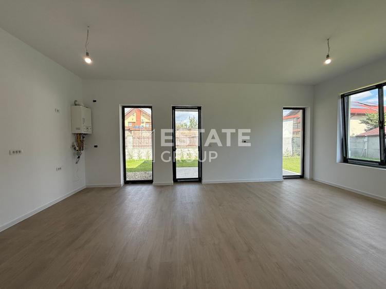Duplex Mosnita Noua-finisat, curte amenajata