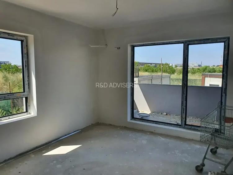 TITAN GURA CALITEI BLOC NOU 3 CAMERE 91 MP METROU TECLU - 3