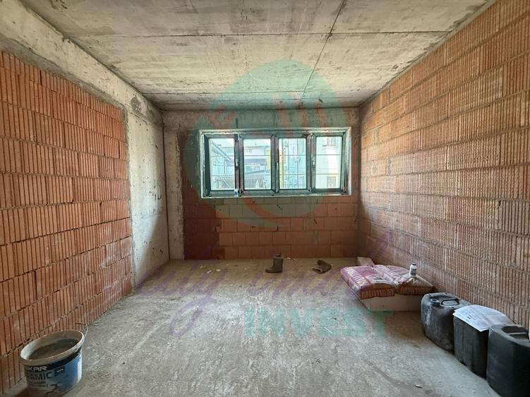 2 camere la parterul unui bloc boutique langa PARC si METROU cu parcare si boxa