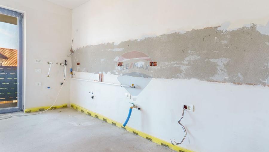 Apartament de vanzare in casa/ duplex nou, garaj, terasa