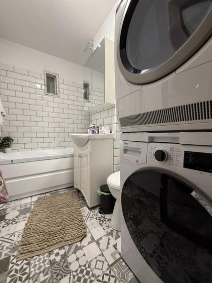 COMISION 0% Apartament 3 camere, decomandat, parter - Shopping City