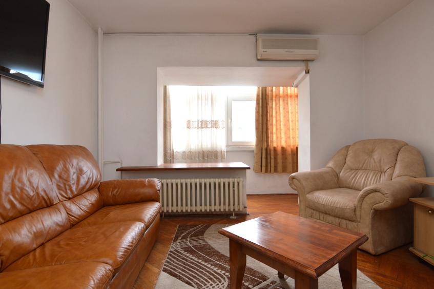 VANZARE APARTAMENT 4 CAMERE UNIRII – SFANTA VINERI