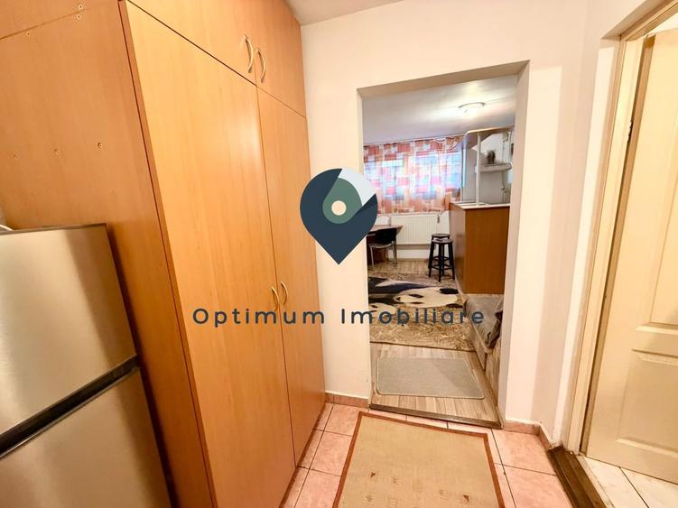 Garsoniera de inchiriat in Hasdeu, 25 mp, zona UMF !
