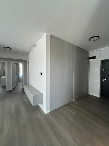 Apartament cu 3 camere complet mobilat, in bloc nou!