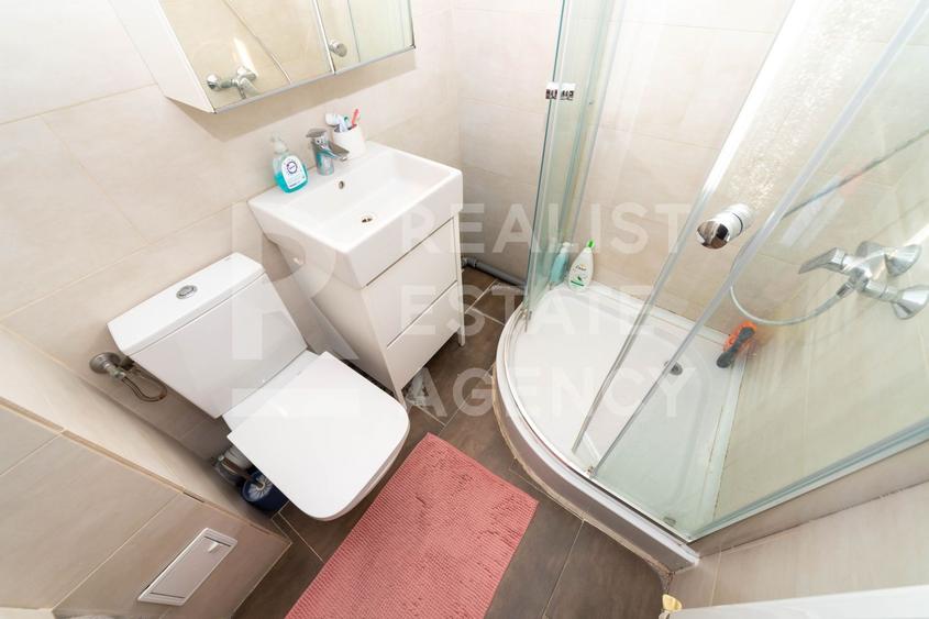 Vânzare, apartament cu 3 camere în zona Lujerului