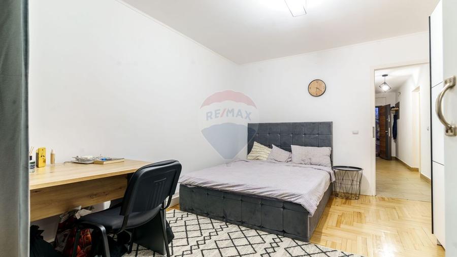 Casa individuala cu 3 apartamente, comision 0%, Intre Lacuri