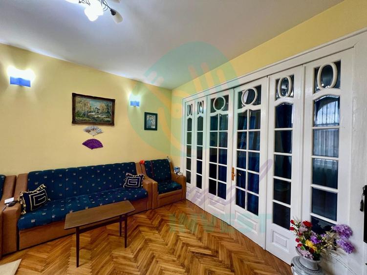 Apartament în vilă interbelică Unirii – Carol | | Curte | Ideal cabinet/birou