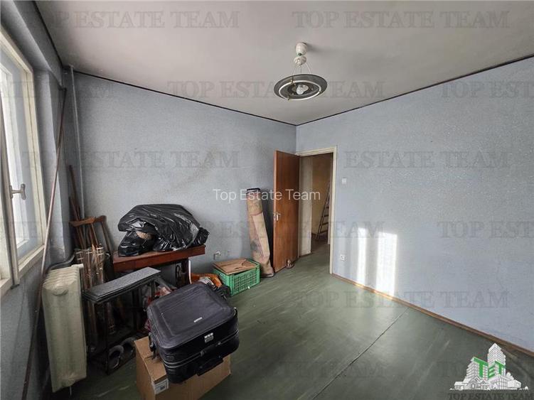 Apartament cu 3 camere in Cartierul Drumul Taberei, sector 6, langa metrou Valea - 6